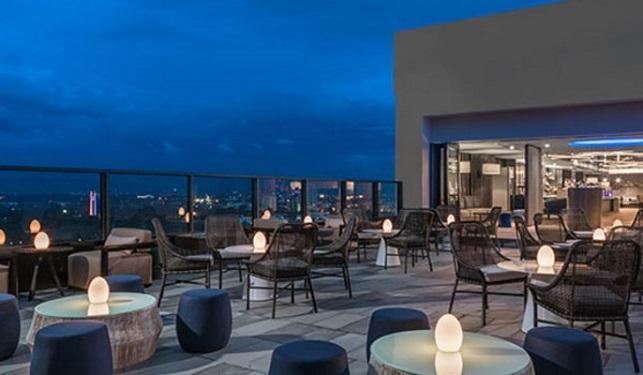 Seda Vertis North Bandar Quezon Luaran gambar The Terrace at the hotel