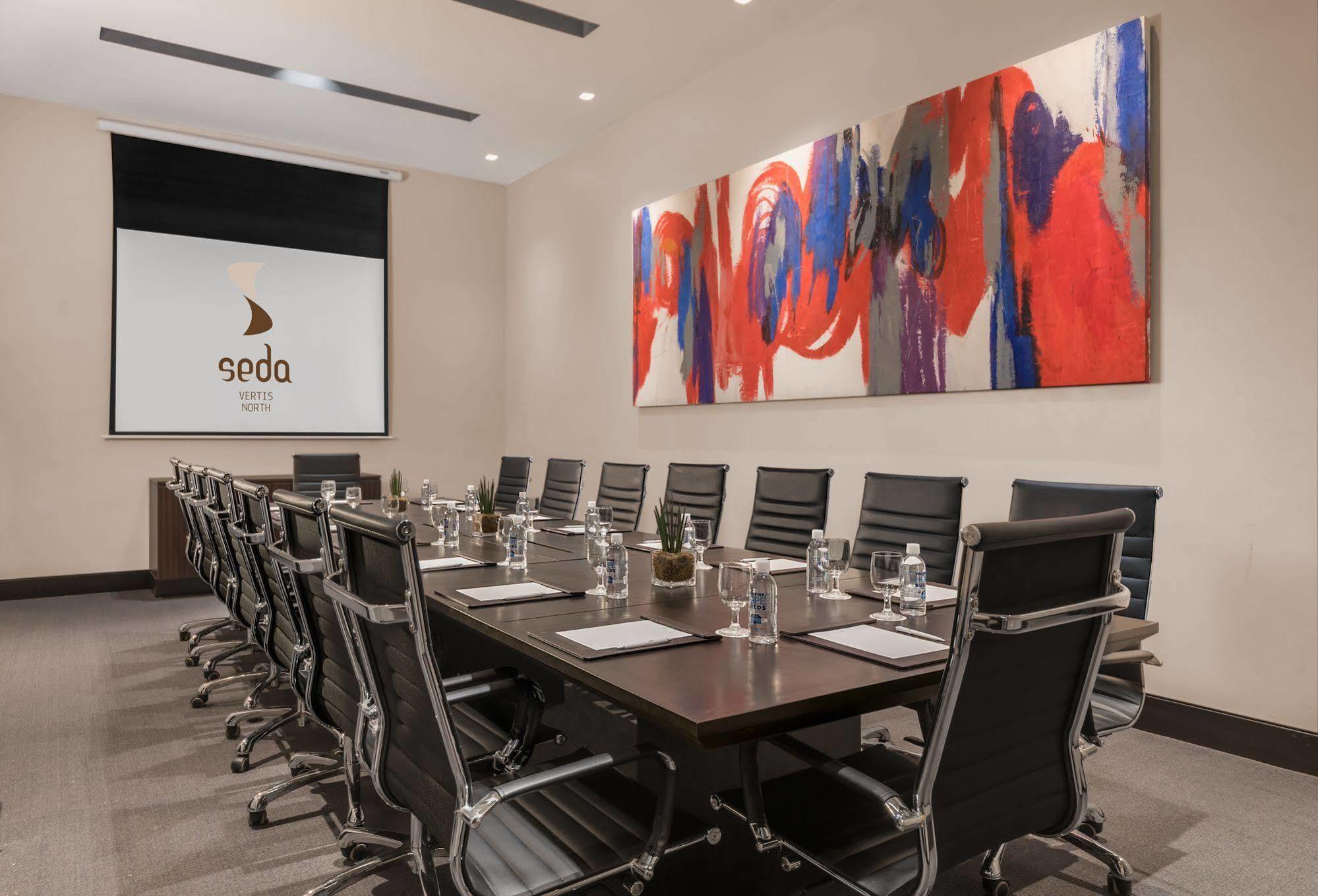 Seda Vertis North Bandar Quezon Luaran gambar Boardroom at Seda Hotel